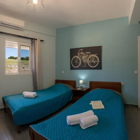 Dimitra's House Nisis Volios